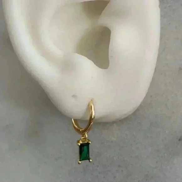 COPY - 18K Gold Green Crystal Dangle Princess Huggie Hoop Earrings Brand New - Picture 4 of 4